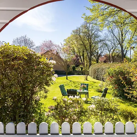 Holzhaus Im Schwedenstil Ferienhaus